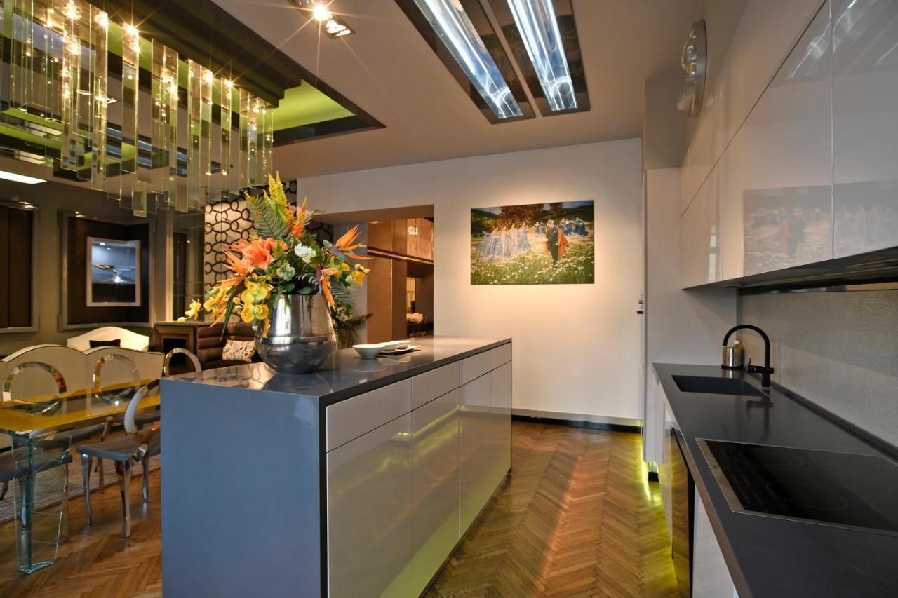 Luxuryflat Near Centre On118 Sqm, 3Br,2Bth,8Bed,Ac Apartment Будапеща Екстериор снимка