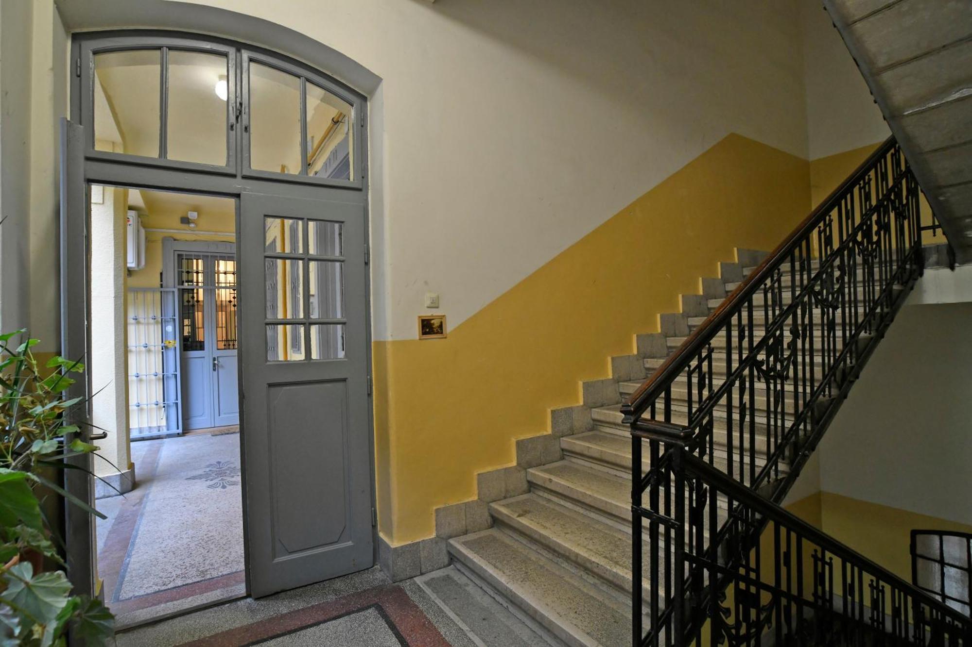Luxuryflat Near Centre On118 Sqm, 3Br,2Bth,8Bed,Ac Apartment Будапеща Екстериор снимка